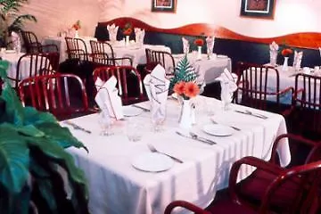 Quality Hotel Downtown-Inn At False Creek 밴쿠버