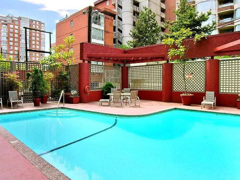 Quality Hotel Downtown-Inn At False Creek 밴쿠버 3*,