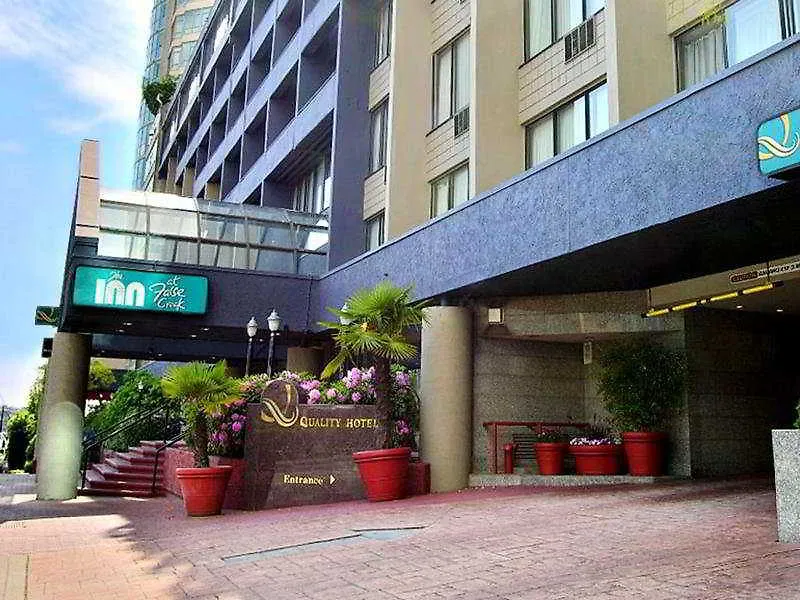 Quality Hotel Downtown-Inn At False Creek 밴쿠버
